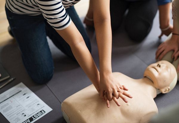 How To Become An Accredited First Aid Trainer